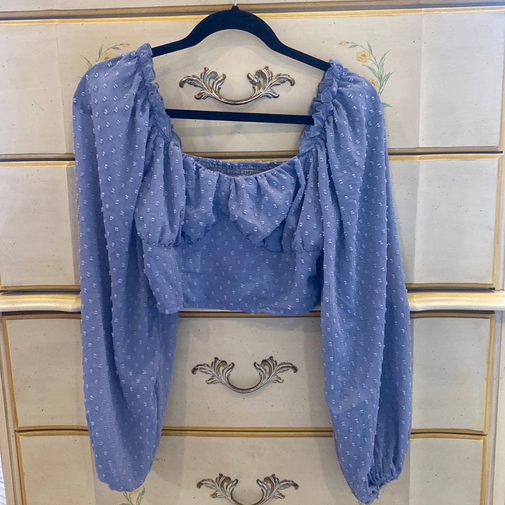 Blue puff sleeve crop top